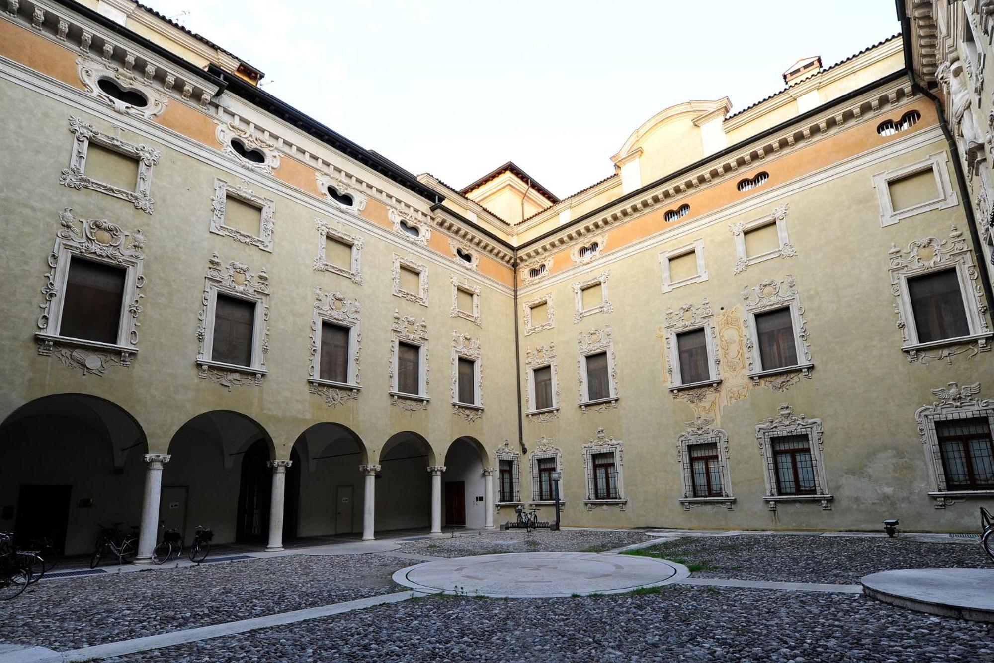Готель Casa Museo Palazzo Valenti Gonzaga Мантуя Екстер'єр фото